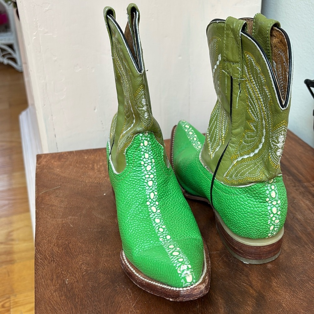 Carreta  cowboy boots Green size 3.5 genuine leather